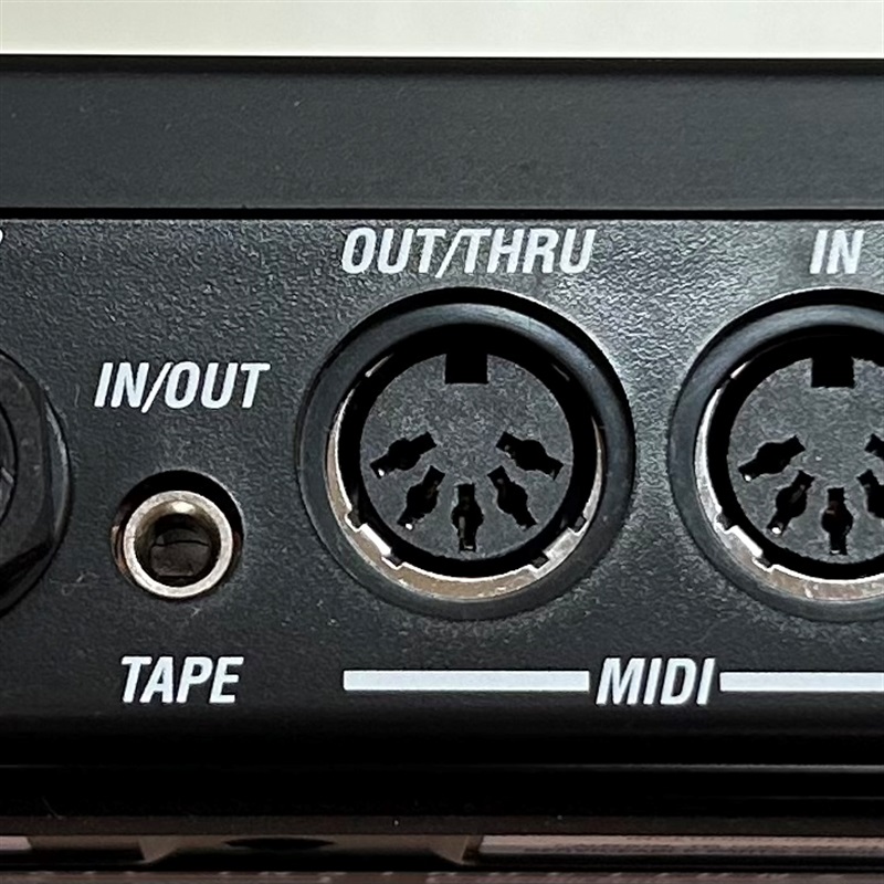 ALESIS SR-16の画像